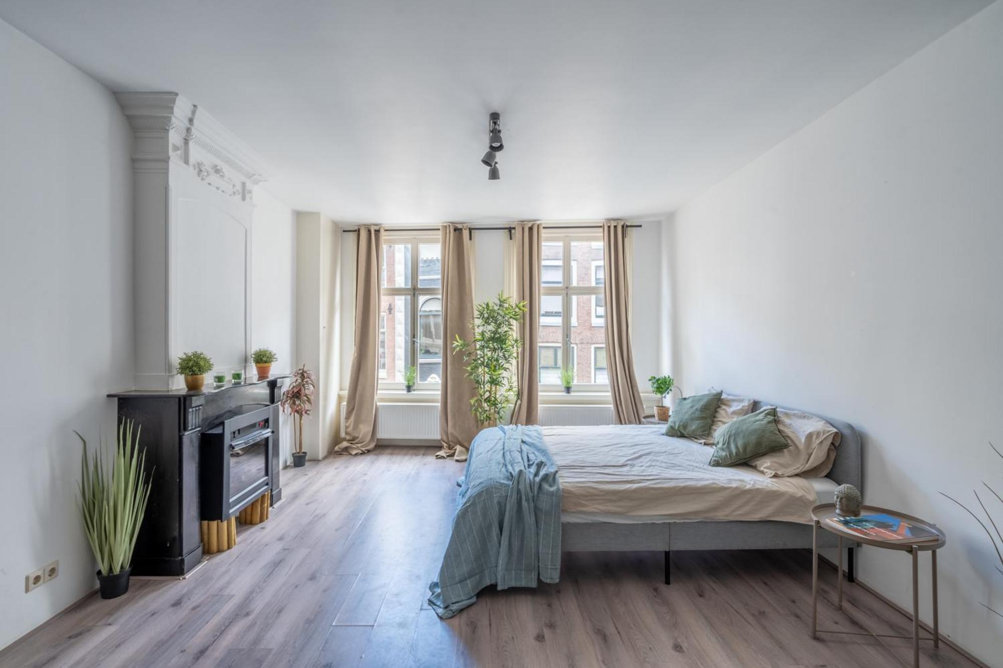 Penthouse Amsterdam Dam Square Hotel Room photo